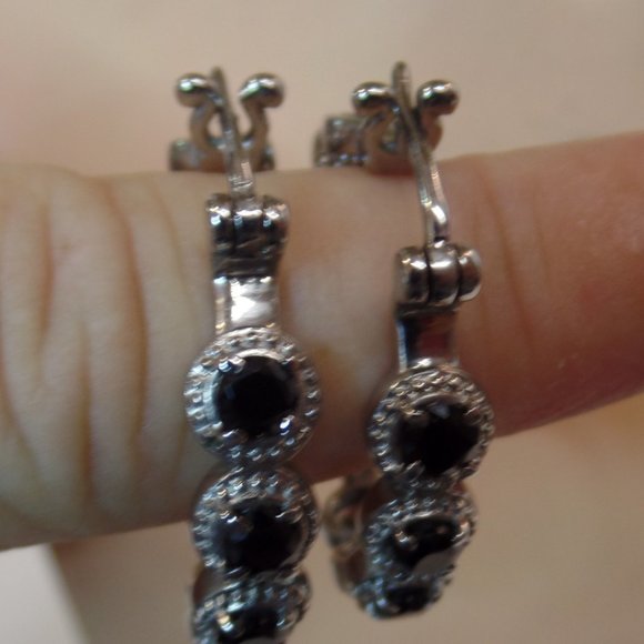 Unbranded Stainless Steel Black Spinel & Sparkling CZ Hoop Earrings Apx 1.5" 10G - Picture 12 of 13